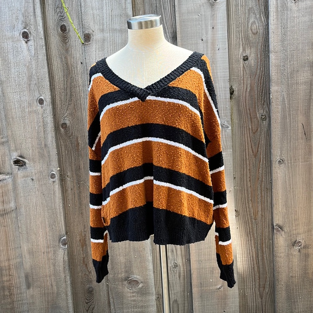 Hurley scoop neck striped sweater size medium